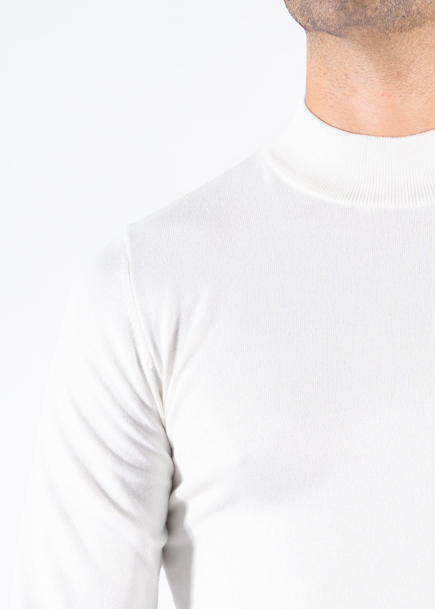 Turtleneck knitwear long sleeve white