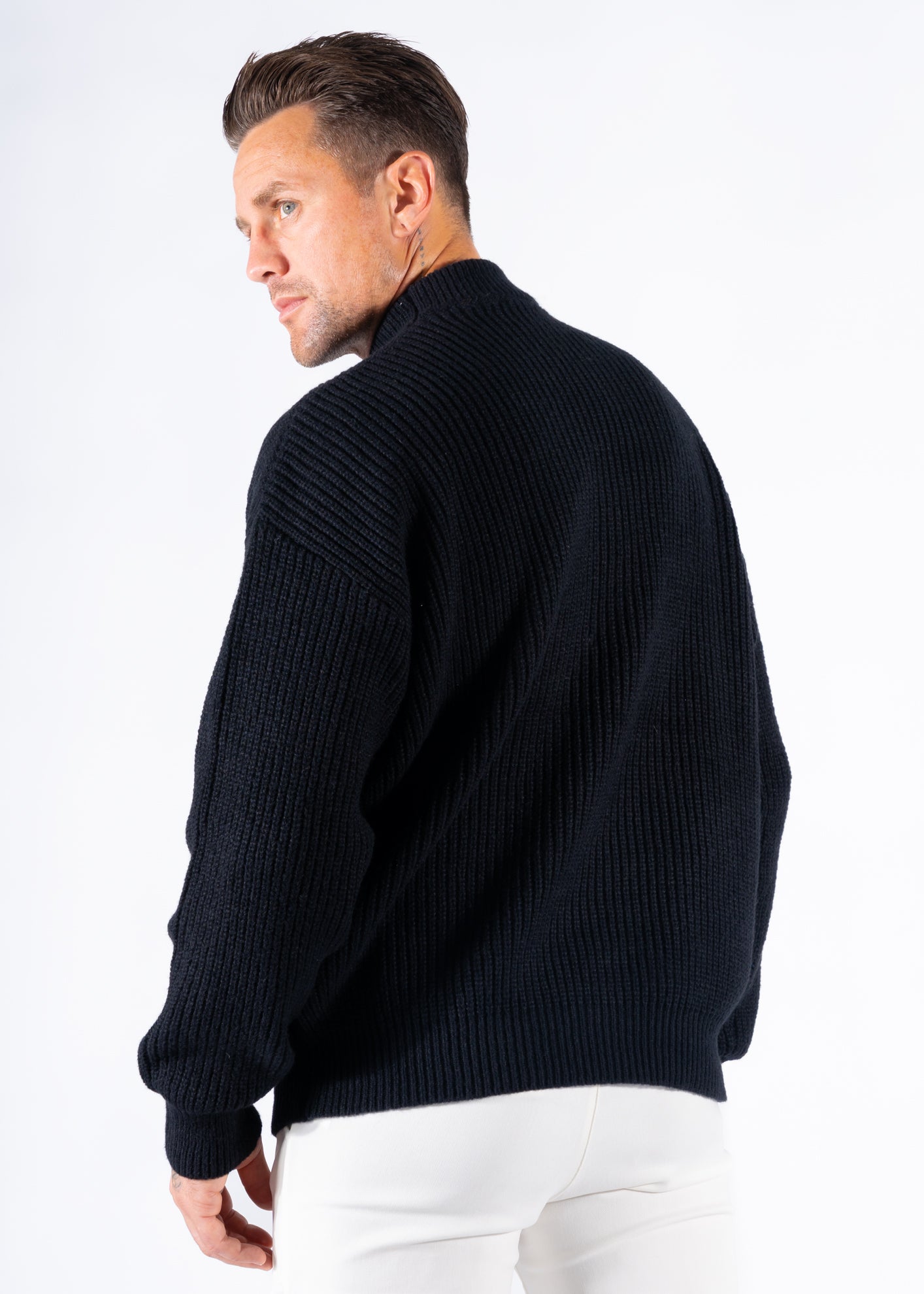 Sweater turtleneck knitted black oversized