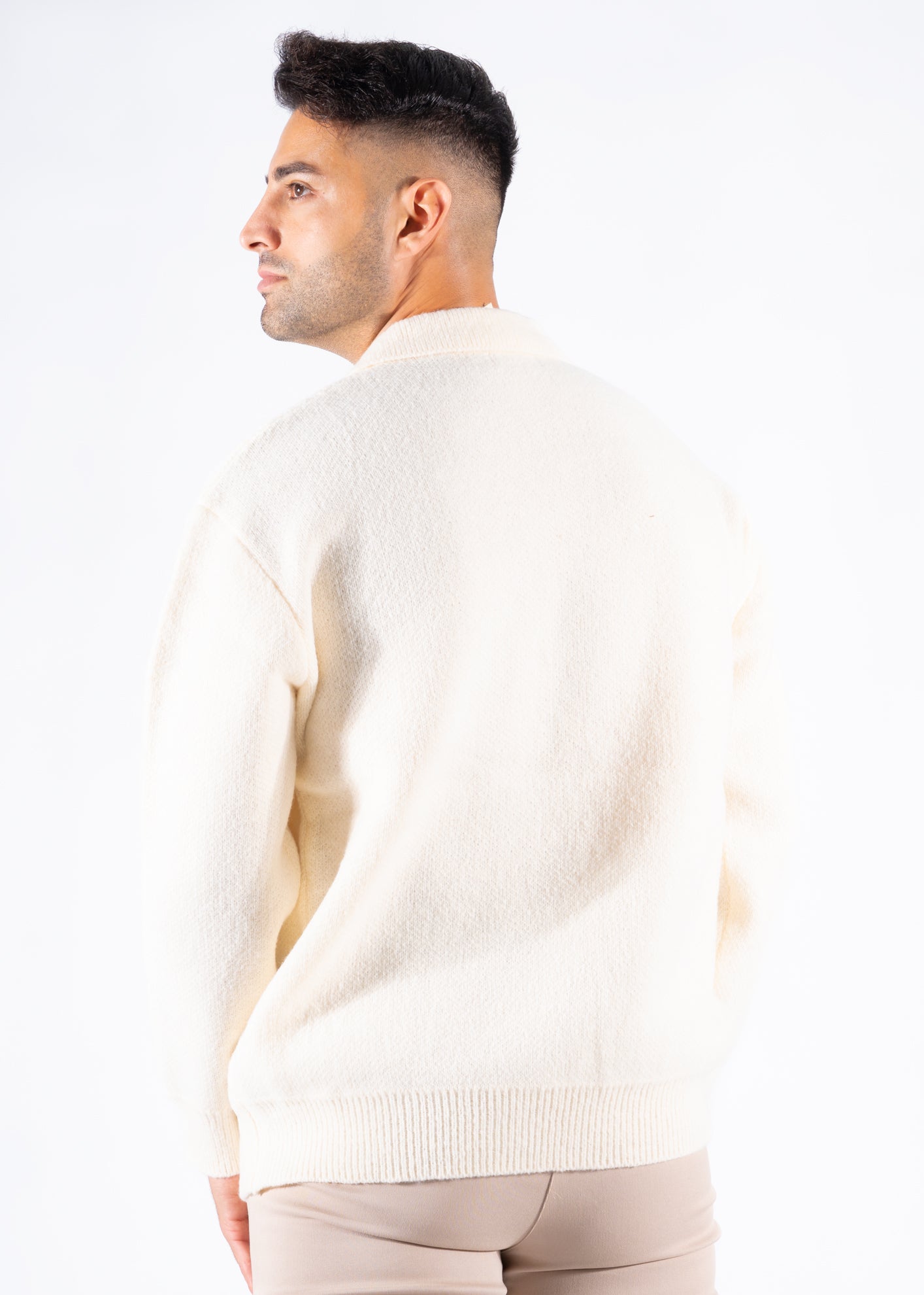 Sweater polo knitted off white oversized